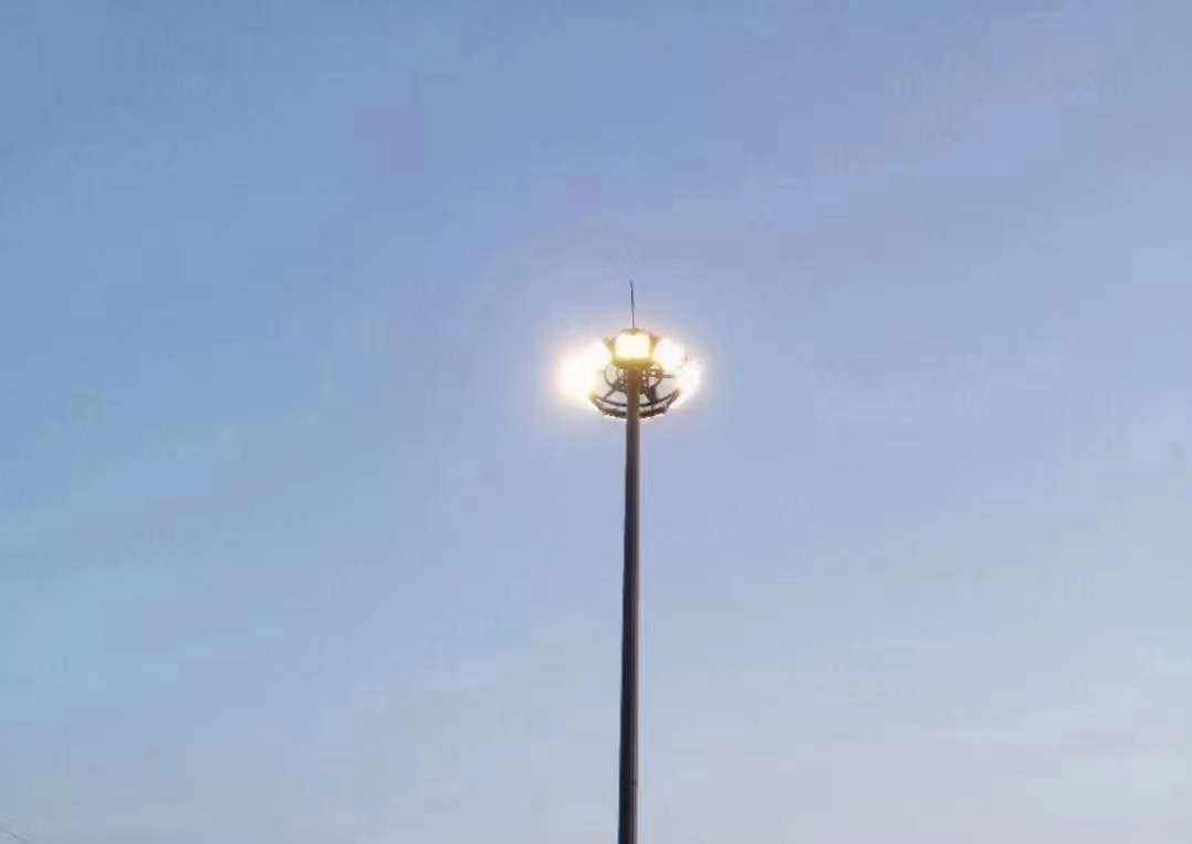20M 25M 30M 35M 40M High Mast with Lowering Device for Lighting Towers